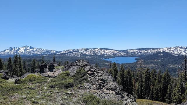 Mills Peak Lookout - Image 1