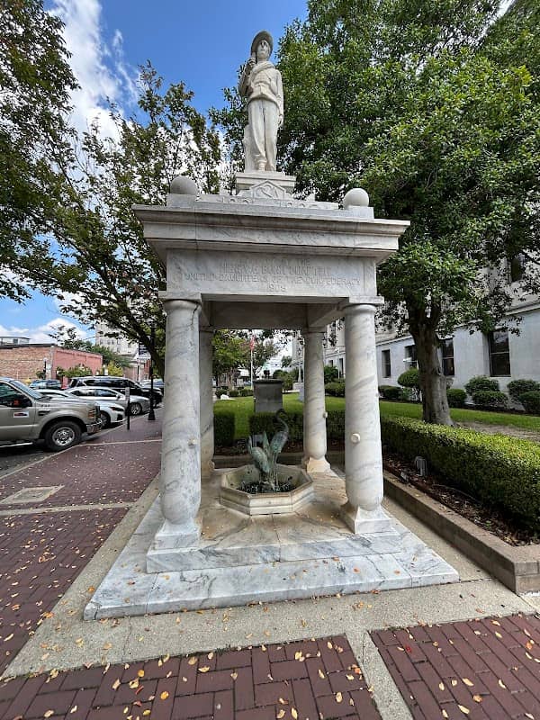 United Daughters of the Conderacy Sculpture - Image 1