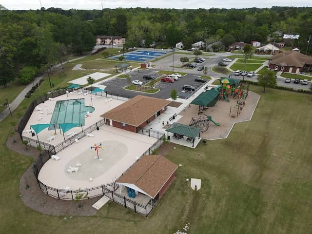 Luetta Moore Park - Image 1