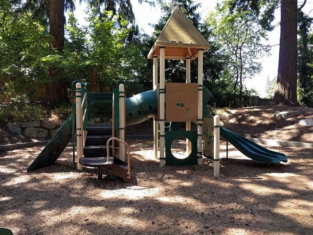 South Rose Hill Park - Image 1