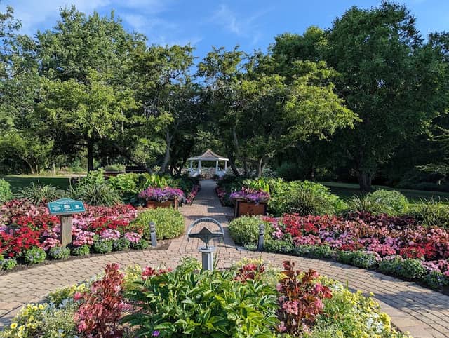 Forest Park - Image 1
