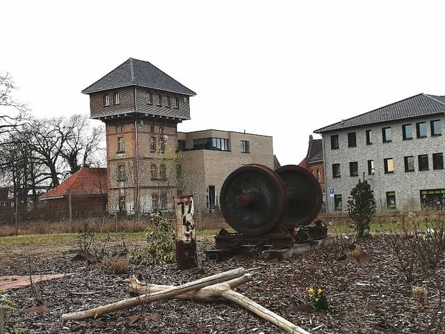 BAHNHOFSBLICK - Image 1