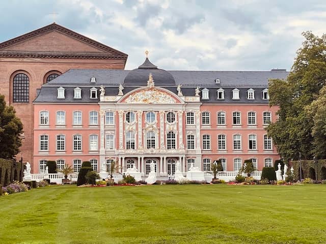 Electoral Palace - Image 1