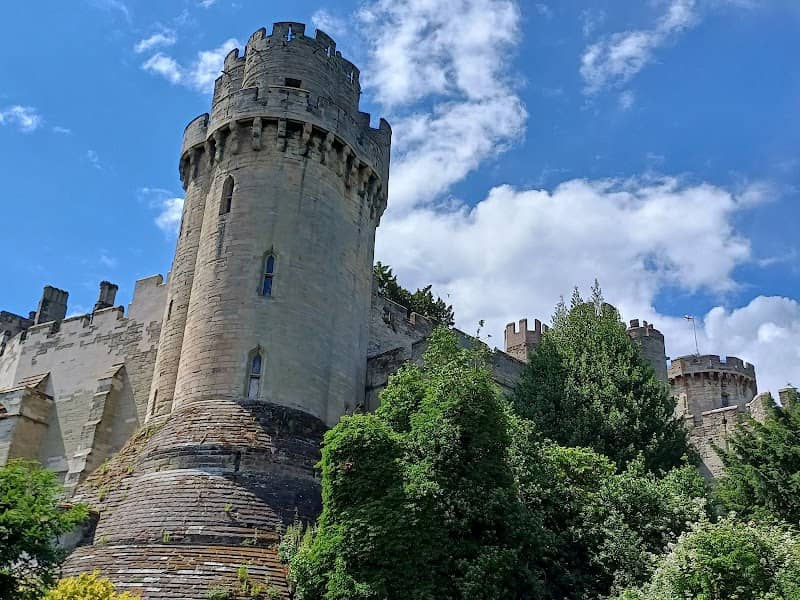 Public Viewpoint Warwick Castle - Image 3
