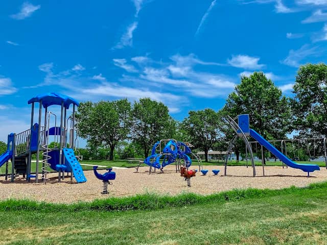 Little Platte Park Playground - Image 1