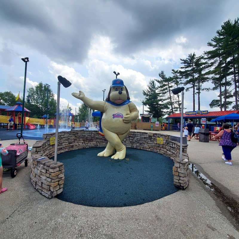 Holidog's Funtown - Image 1