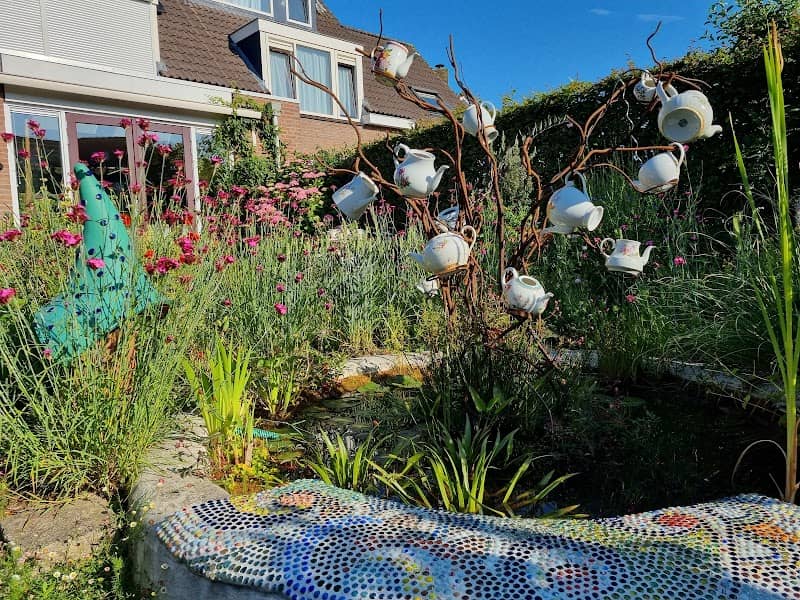 Alice in Wonderland tuin - Image 1
