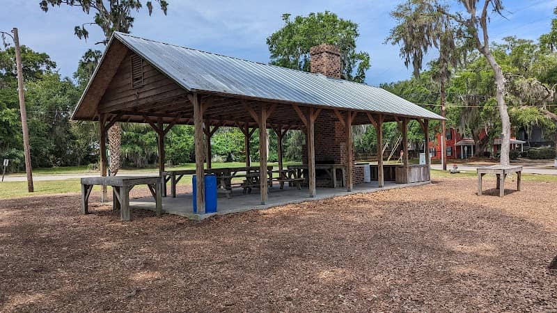 Live Oaks Park - Image 2