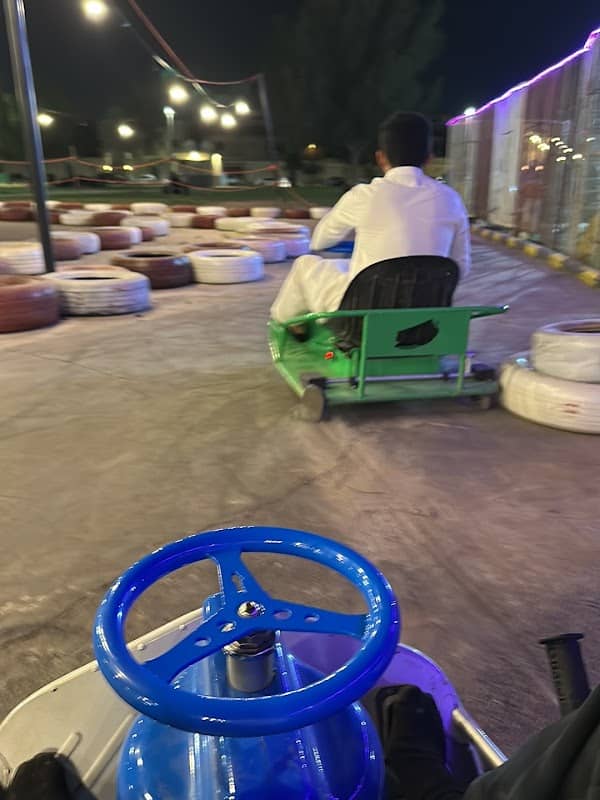 UXIL KARTS - Image 1
