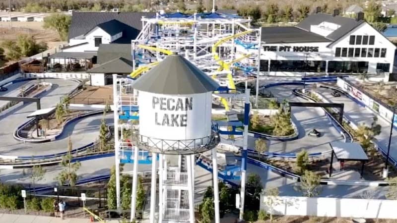 Pecan Lake Entertainment - Image 1