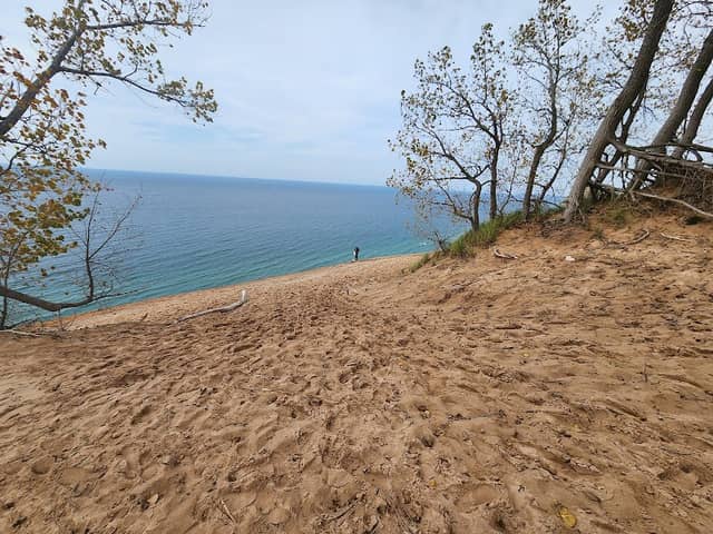 Glen Lake Overlook - Image 2