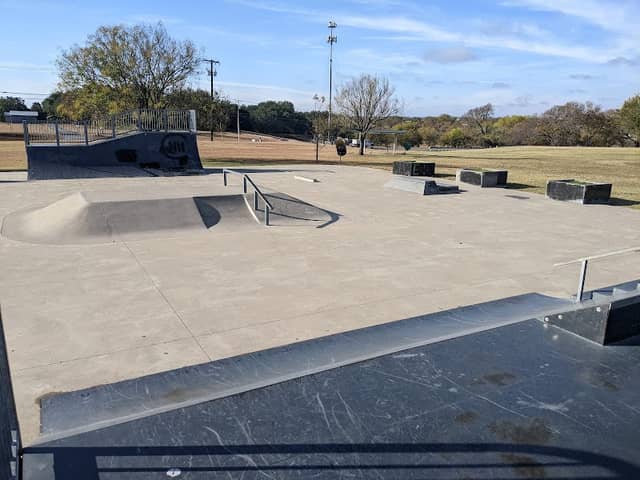 Longbranch Community Skate Park - Image 2