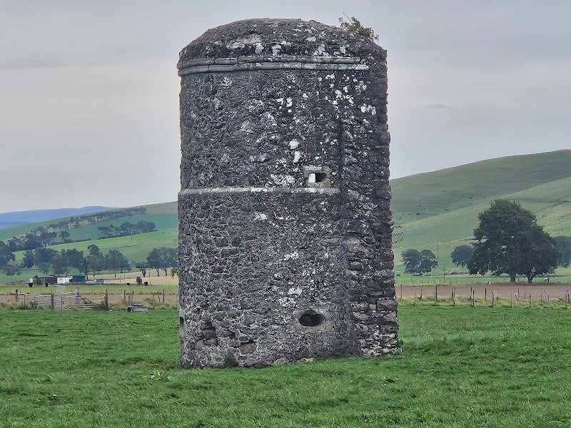 Boghall Castle - Image 1