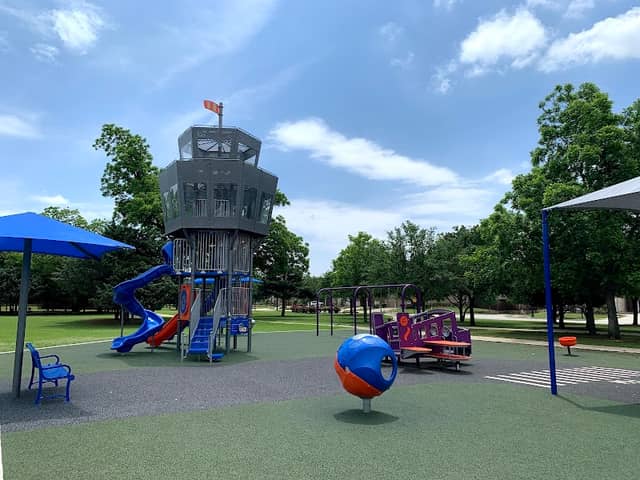Lakeside Village Park At Virginia Parkway - Image 1