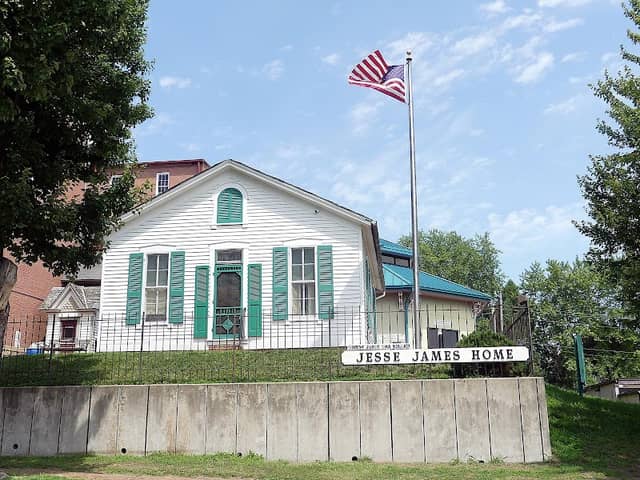 Jesse James Home and Museum - Image 2