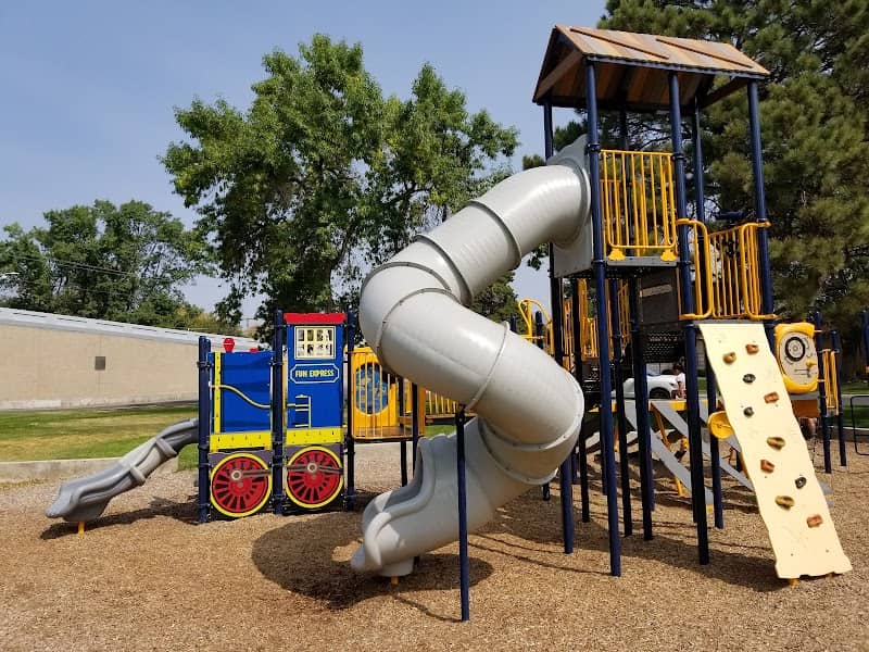 Train Watch Park - Image 1