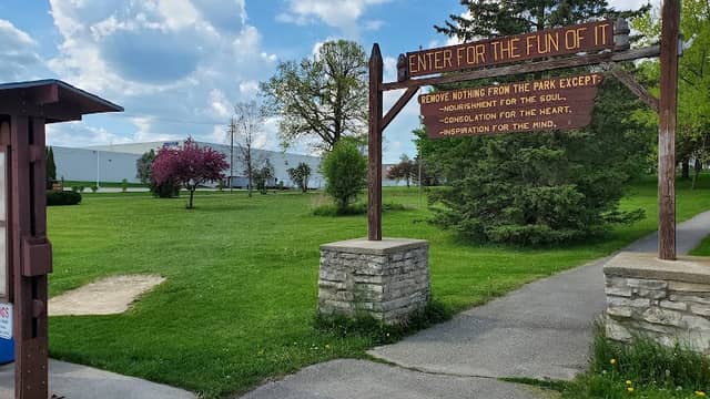 Woodlawn Union Park - Image 2