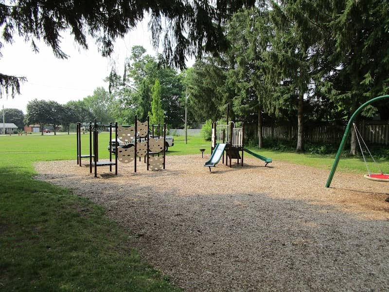 Knightsbridge Park - Image 1