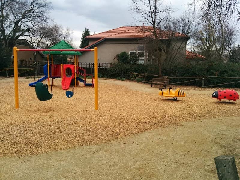 Woodbridge Mini Park - Image 1