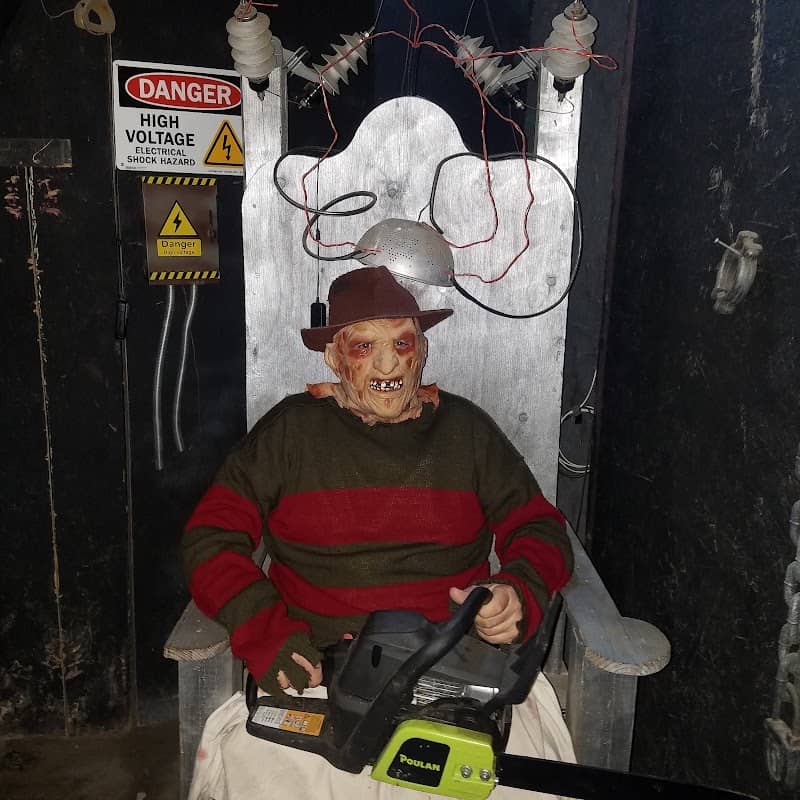 Haunted House - Image 2