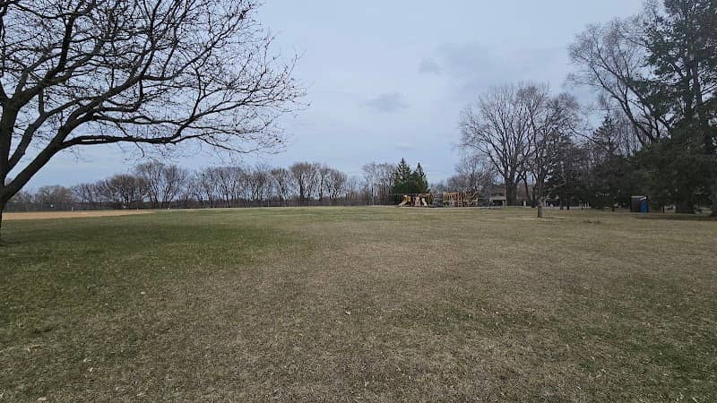 Crestview Park - Image 1
