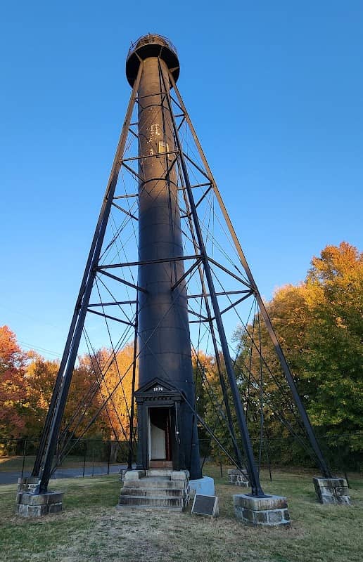 Finns Point Rear Range Lighthouse - Image 2