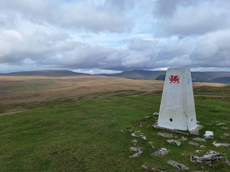 Cadair Fawr - Image 1