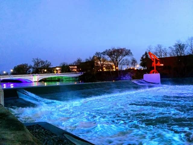 River Lights Plaza - Image 2