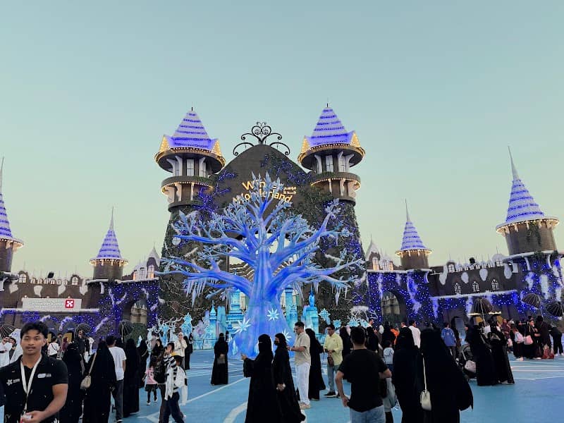 Winter Wonderland Jeddah جدة عالم الشتاء الساحر - Image 2