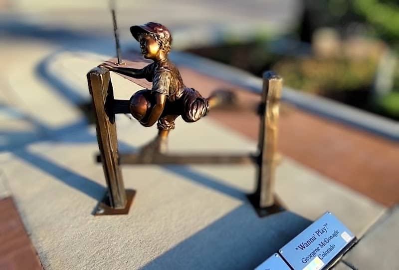 "Wanna Play" Sculpture - Image 2