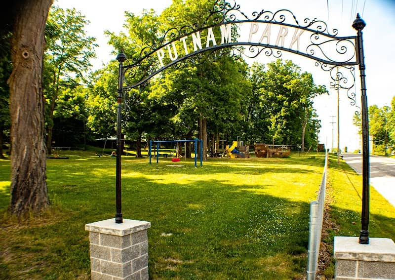 Putnam Park - Image 1