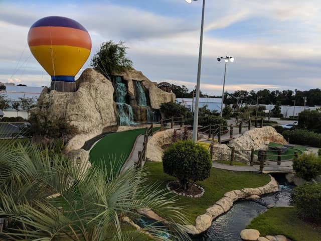 Professor Hacker's Dinosaur Adventure Golf - Image 2