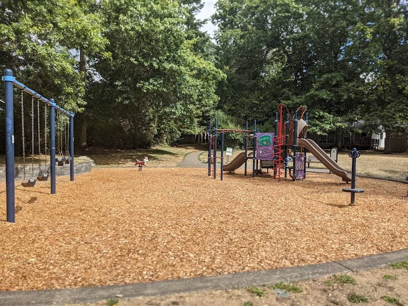 Highland Heights Park - Image 1