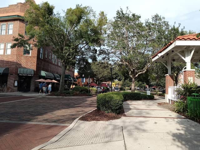 Downtown Winter Garden - Image 1
