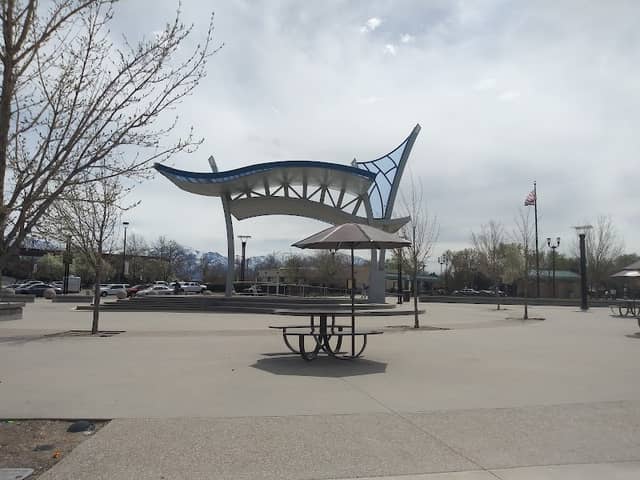 Fairbourne Station Promenade & Plaza - Image 3