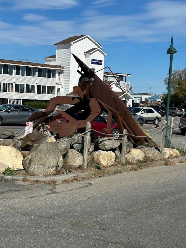 Metal Lobster Sculpture - Image 1