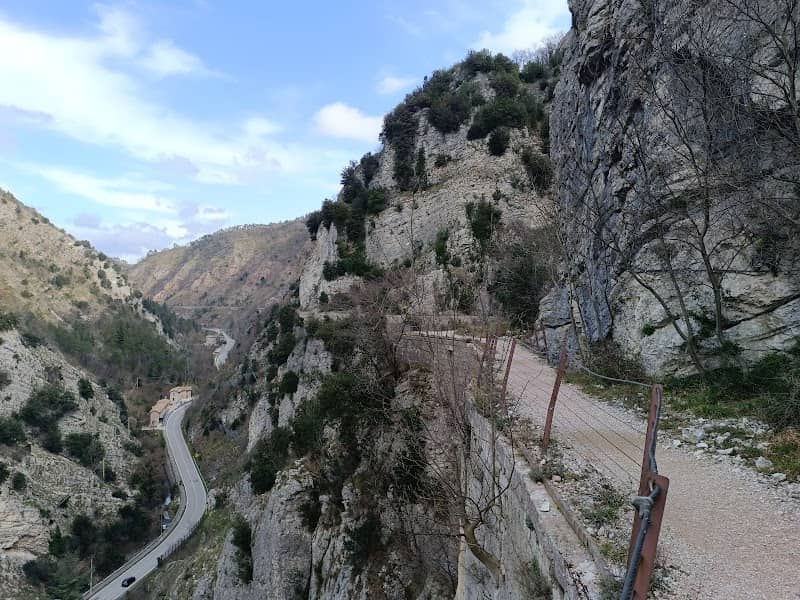 Gola Del Bottaccione - Image 1