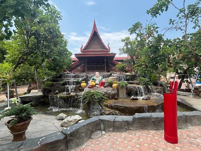 Ban Khun Chang, Wat Pa Lelai - Image 1