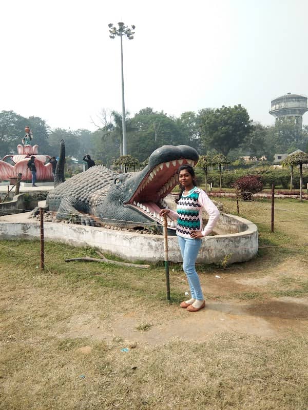 Cantonment park - Image 1
