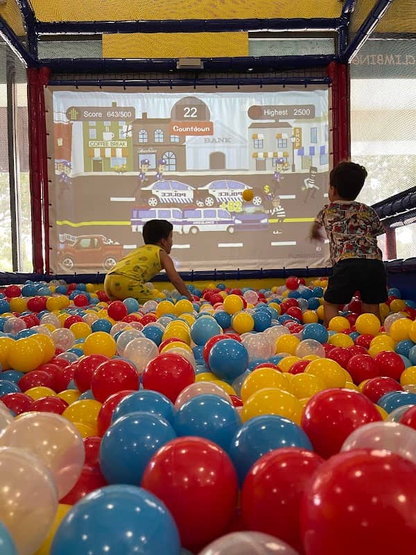 La-La Land ! Fun indoor Playground ! Royal Palm Beach - Image 2