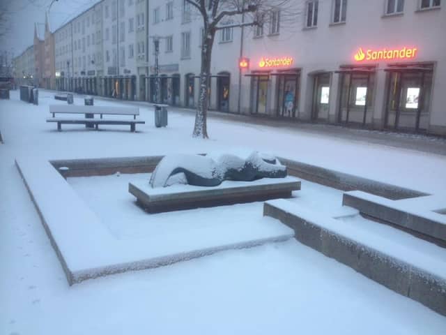 Brunnen "Quelle, Fluss, Meer" - Image 2