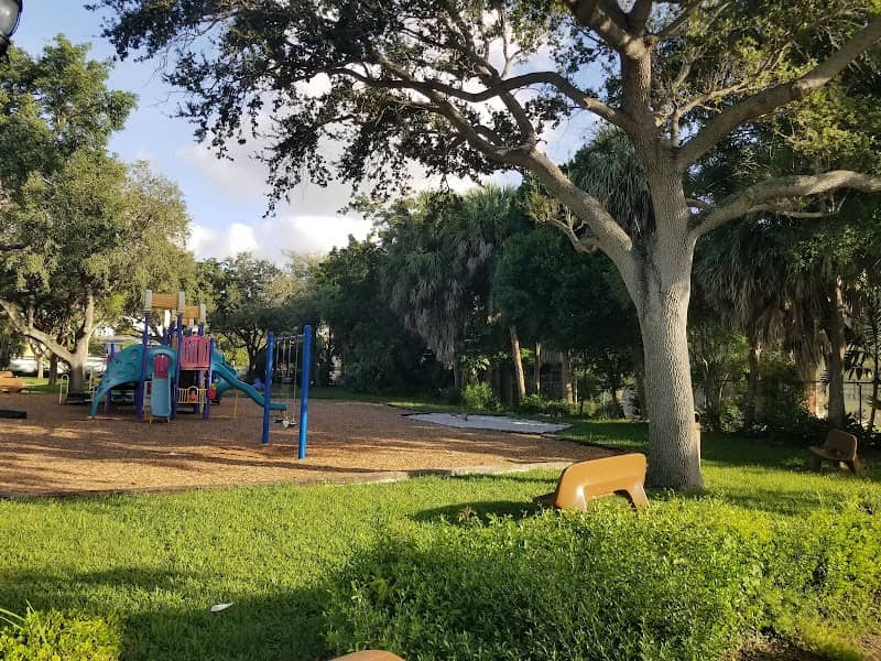 Alfred Besade Park - Image 3