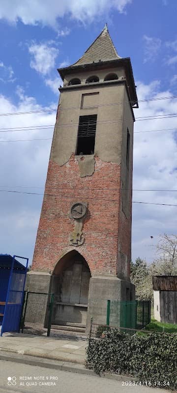 Dzwonnica - pomnik poległych - Image 1