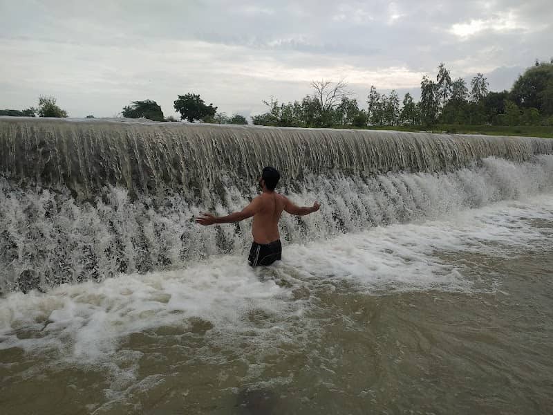 Shengaon waterfall - Image 1