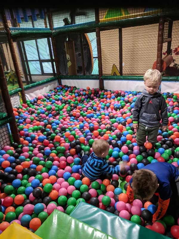 Fireflies Fun Zone - Image 2