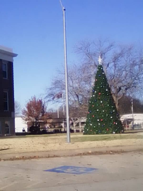 Courthouse Lawn - Image 2