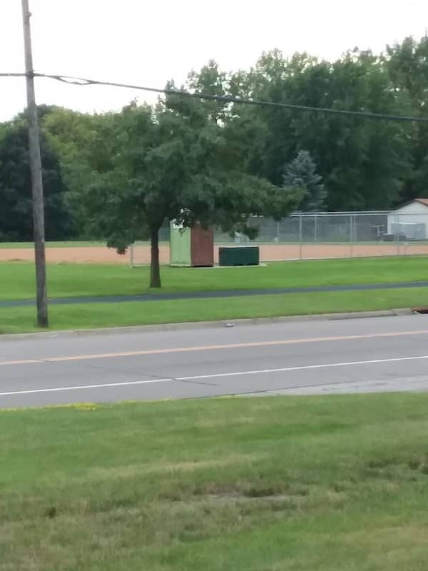 Goosepond Park - Image 1