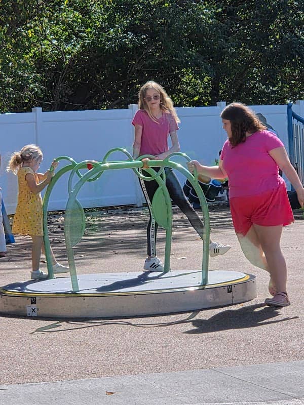 Wavering Park - Image 1
