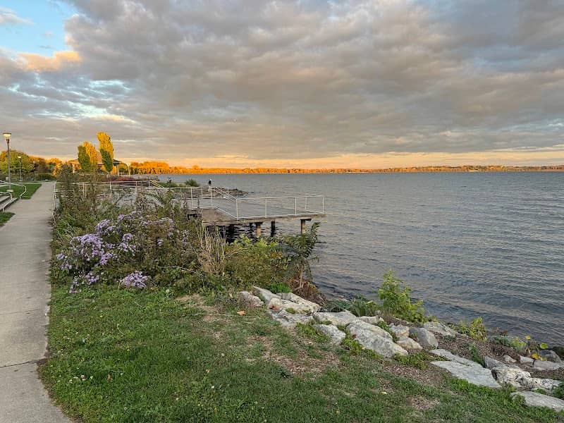 Lakefront Park - Image 1