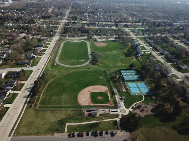 Edison Park - Image 1
